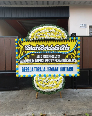 Papan Bunga Duka di Bukit Datuk