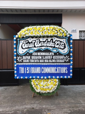Papan Bunga Duka di Bukit Datuk
